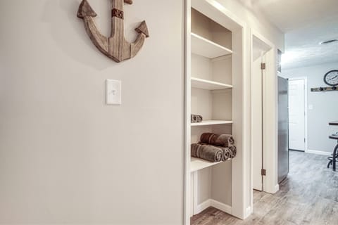 Apartment (1 Bedroom) | Interior