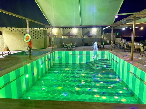 Poolside bar