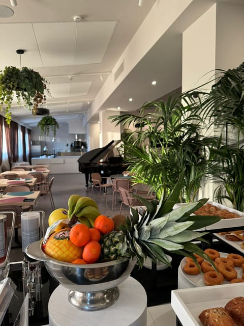 Daily buffet breakfast (EUR 12 per person)