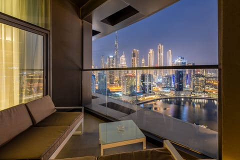 Exclusive Apartment | Balcony