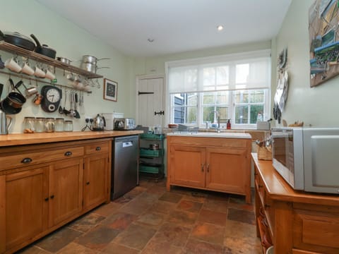 Fridge, dishwasher, electric kettle, toaster