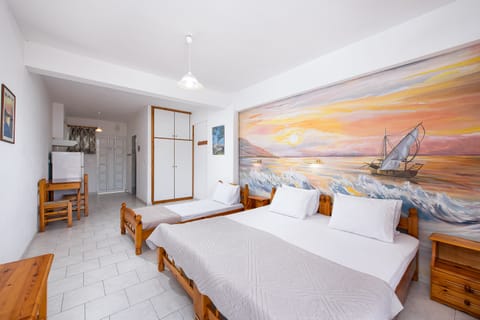 Basic Studio | Iron/ironing board, free WiFi, bed sheets