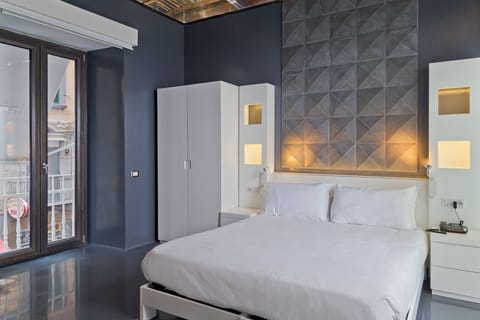 Deluxe Room | In-room safe, blackout drapes, soundproofing, iron/ironing board