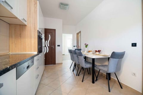 Apartment | Private kitchen | Fridge, microwave, oven, stovetop