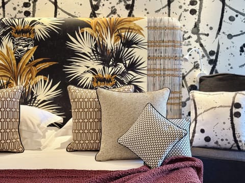 Design Double or Twin Room | Down comforters, minibar, in-room safe, desk