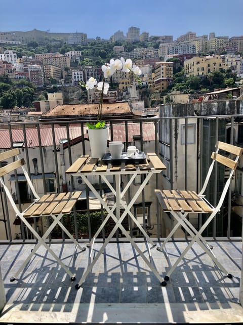 1 bedroom, premium bedding, down comforters, memory foam beds