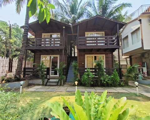 Cottage Room With Pool View | Premium bedding
