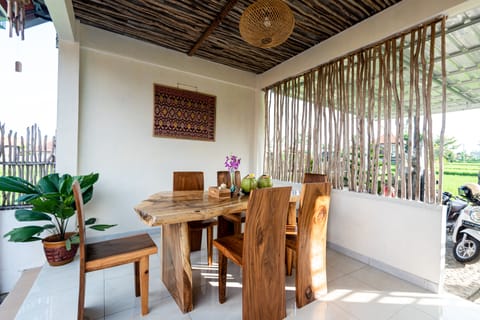 Deluxe Villa | Living area