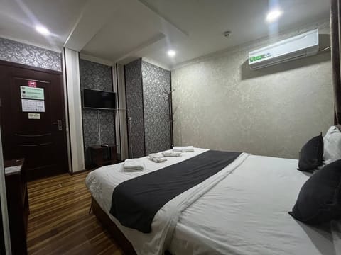 Economy Double or Twin Room | WiFi (free), bed sheets