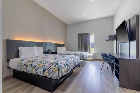 Desk, blackout drapes, free WiFi, bed sheets