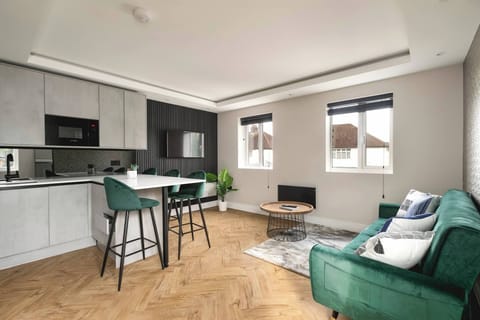 Apartment, 1 Bedroom | Dining room