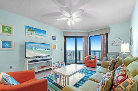Signature Condo, 2 Bedrooms, 2 Bathrooms | Living room | 55-inch Smart TV with cable channels