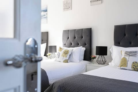 Apartment, 4 Bedrooms | 4 bedrooms