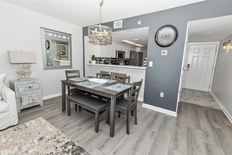 Condo, 2 Bedrooms | Private kitchen | Fridge, oven, coffee/tea maker, toaster