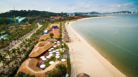 Private beach nearby, white sand, free beach shuttle, 2 beach bars