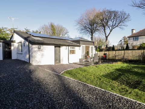 Cottage | Front of property