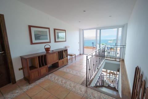 Villa, Smoking | 6 bedrooms