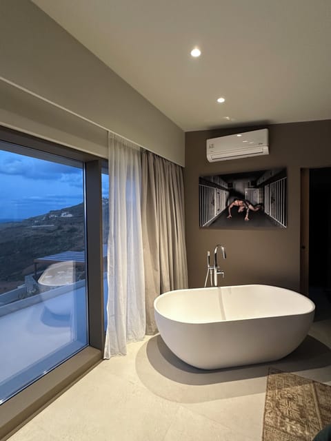 Premium Villa | Premium bedding, Tempur-Pedic beds, minibar, in-room safe