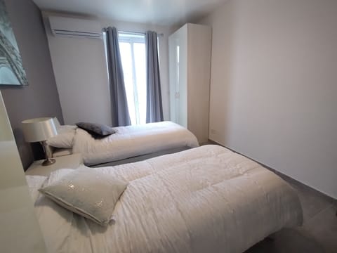 Double or Twin Room | Free WiFi