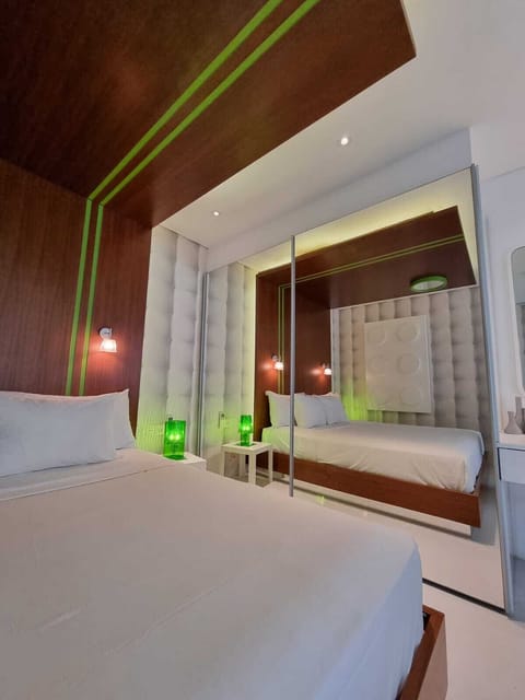 Superior Studio Suite | Pillowtop beds, in-room safe, blackout drapes, soundproofing