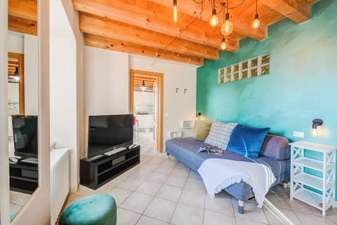 Family House, Multiple Bedrooms, 2 Bathrooms, Mountainside (Faby House On Hilly Area & Lake View) | Interior