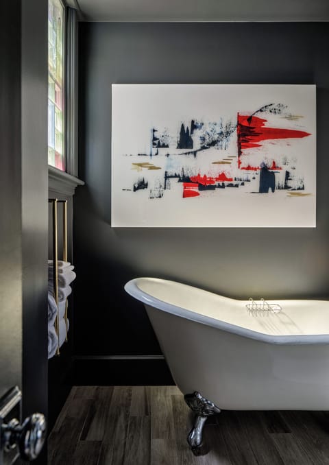 Haymarket Room | Premium bedding, pillowtop beds, desk, iron/ironing board