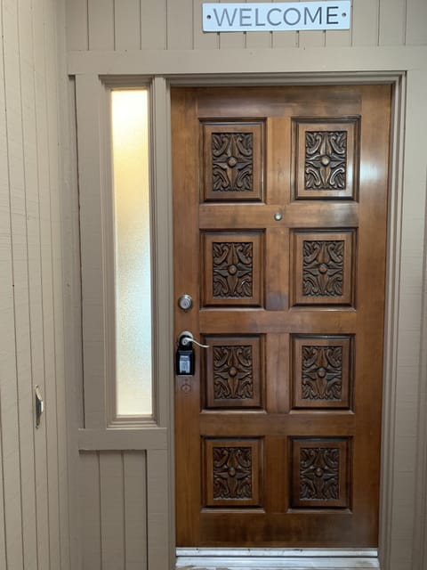 House, 2 Bedrooms | Exterior