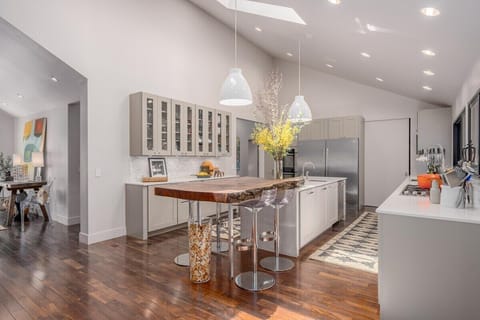 Luxury Villa | Private kitchen | Espresso maker, coffee/tea maker, electric kettle, cleaning supplies