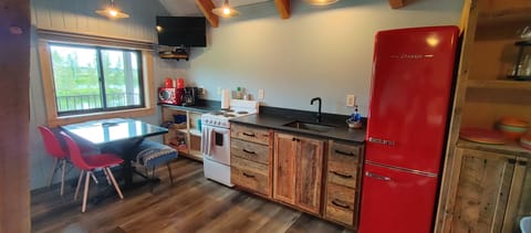 Luxury Cabin | Private kitchen | Full-size fridge, microwave, oven, stovetop