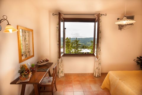 Deluxe Double Room | Rollaway beds, free WiFi, bed sheets