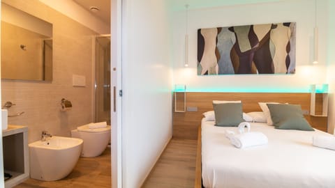 Deluxe Double Room | Down comforters, memory foam beds, in-room safe, individually furnished