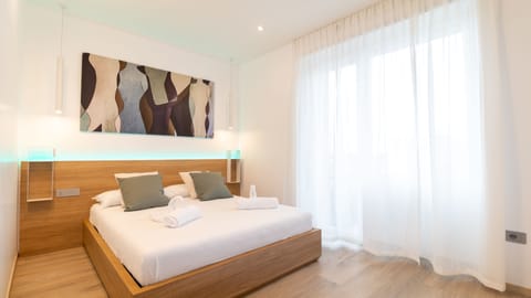 Deluxe Double Room | Down comforters, memory foam beds, in-room safe, individually furnished