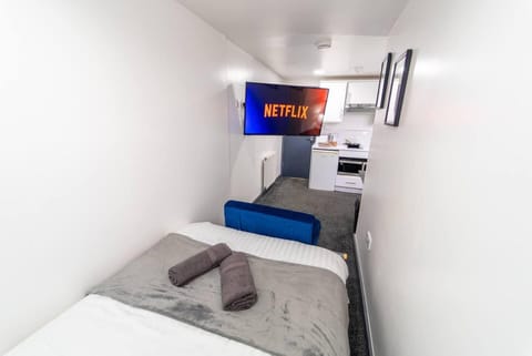 Studio | Iron/ironing board, free WiFi, bed sheets