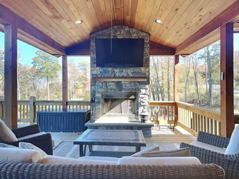 House (5 Bedrooms) | Property amenity