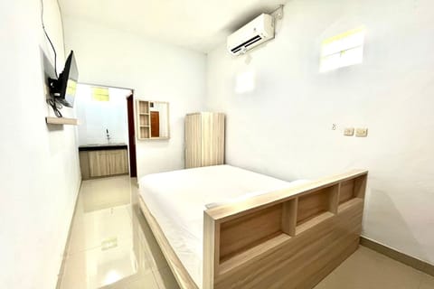 Deluxe Studio | Desk, free WiFi, bed sheets