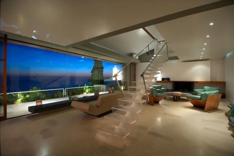 House | 7 bedrooms, high-speed internet