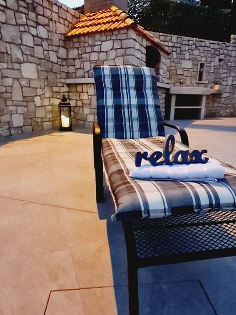 Apartment (Three Bedroom Apartment with terrace ) | Terrace/patio