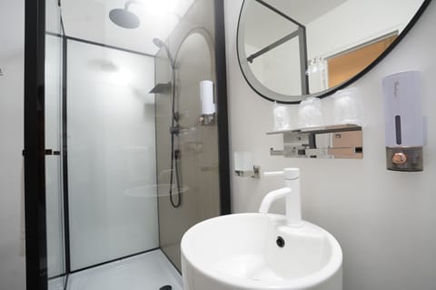 Individually furnished, desk, blackout drapes, free cribs/infant beds