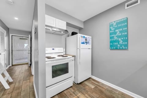 Condo, 1 King Bed with Sofa bed (Latitude 29 #25) | Interior