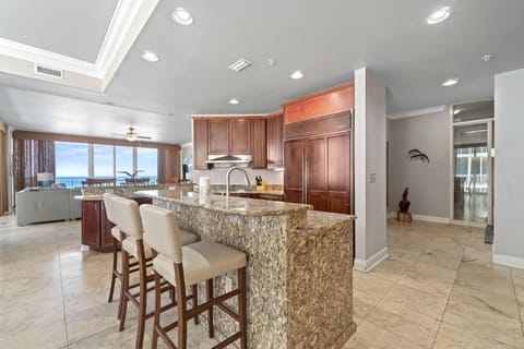 Condo, Multiple Beds (Mediterranean West 301) | Private kitchen | Oven, toaster, paper towels