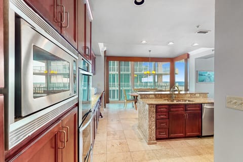 Condo, Multiple Beds (Mediterranean West 301) | Private kitchen | Oven, toaster, paper towels