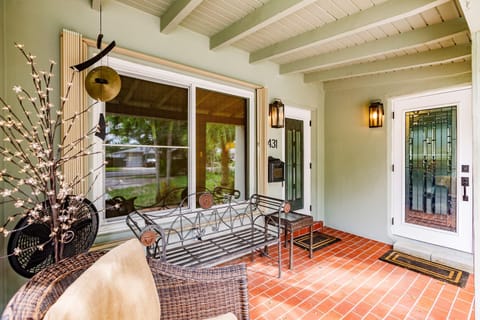 House | Terrace/patio