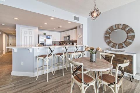 Condo, 1 King Bed with Sofa bed (Majestic Beach Towers 2-2003) | Dining