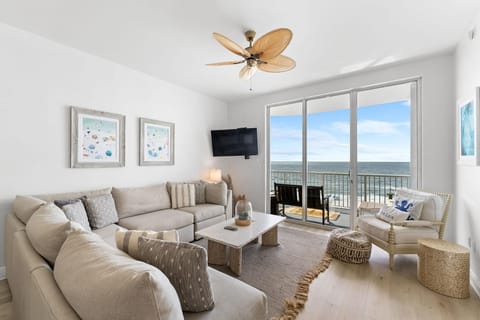 Condo, Multiple Beds (Spanish Key 603) | Living area | TV