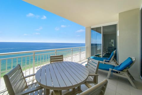 Condo, Multiple Beds (Indigo West 1403) | Outdoor dining