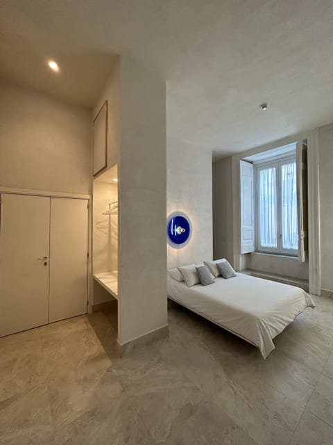 Junior Room | Soundproofing, free WiFi, bed sheets