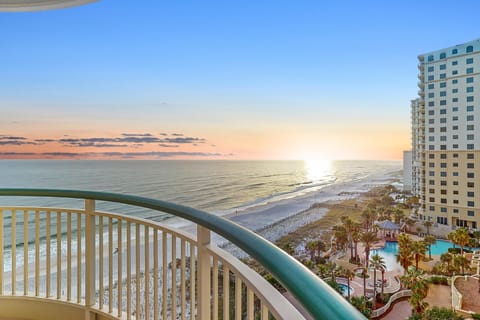 Condo, Multiple Beds (Beach Colony West 9D) | Property grounds