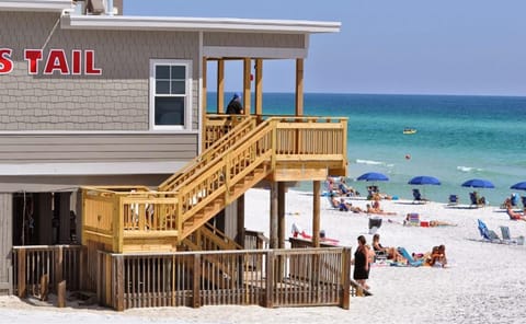 Condo, Multiple Beds (Sandprints A4) | Beach | On the beach
