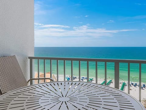 Condo, Multiple Beds (Leeward Key 904) | Property grounds