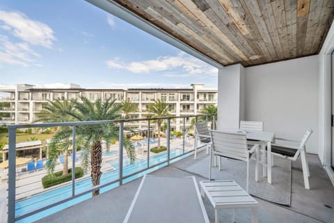 Condo, Multiple Beds (The Pointe 1-134) | Outdoor dining